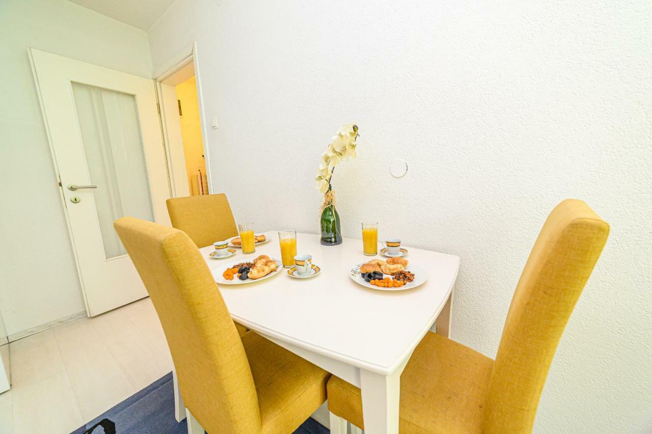 Apartamento Beautiful Cozy Studio Close To City Center Sarajevo Exterior foto